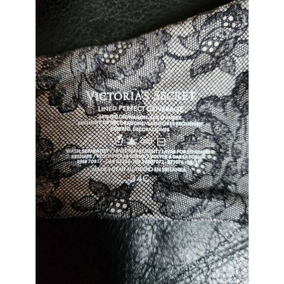 Victoria's Secret lined perfect coverage underwire Bra 34C. - Picture 5 of 5